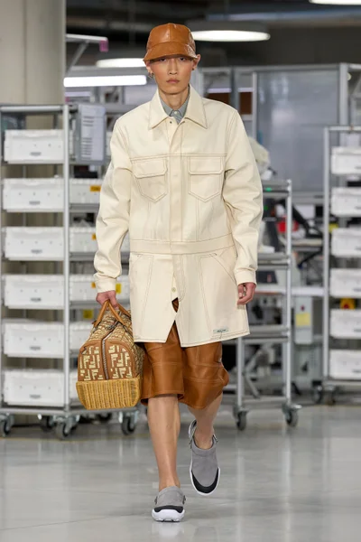 Look 5